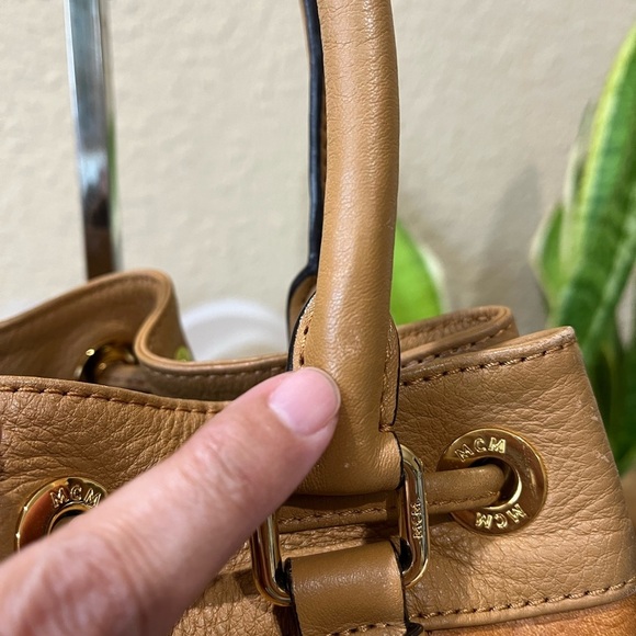 MCM COGNAC DRAWSTRING STUDDED HANDBAG - Picture 8 of 13